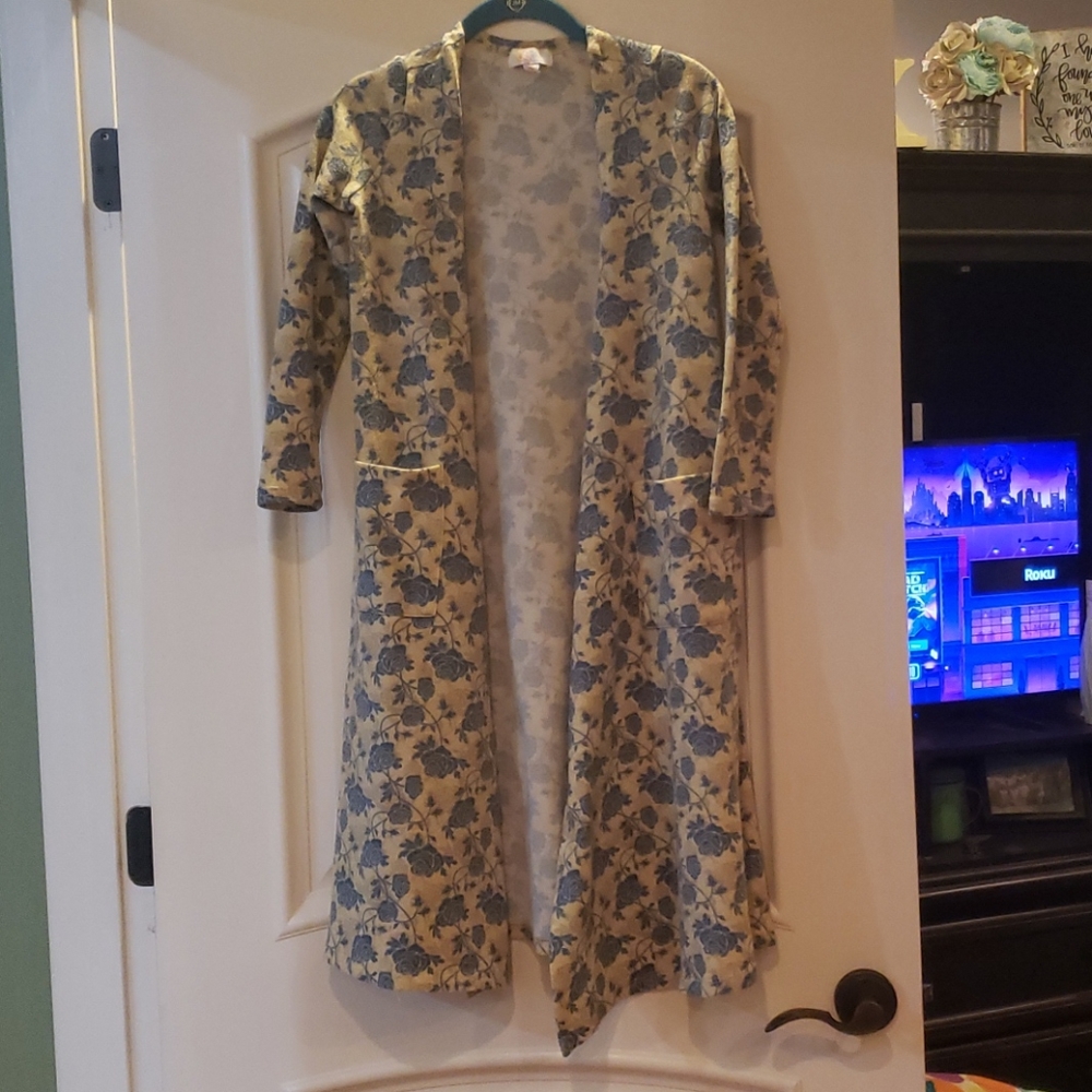 Lula Roe long‎ cardigan